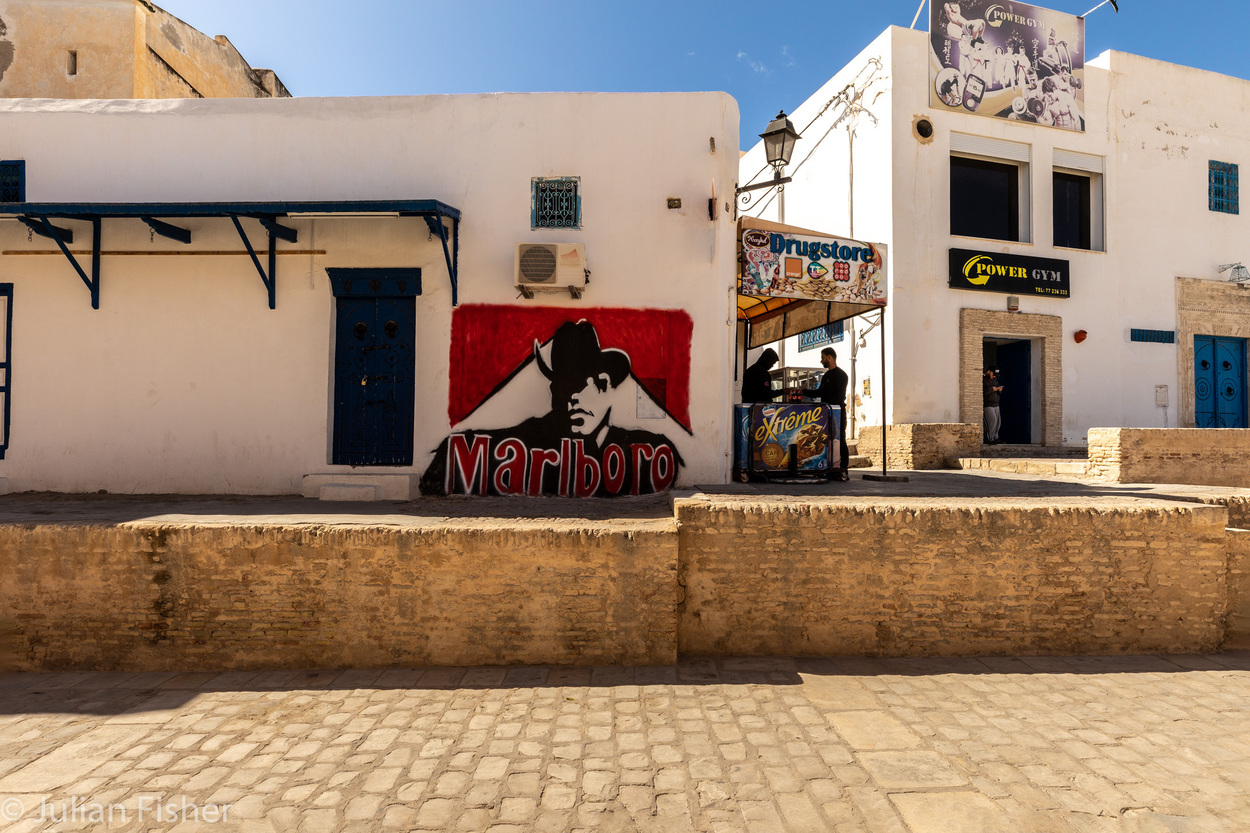  Culture clash Kairouan, Tunisia
